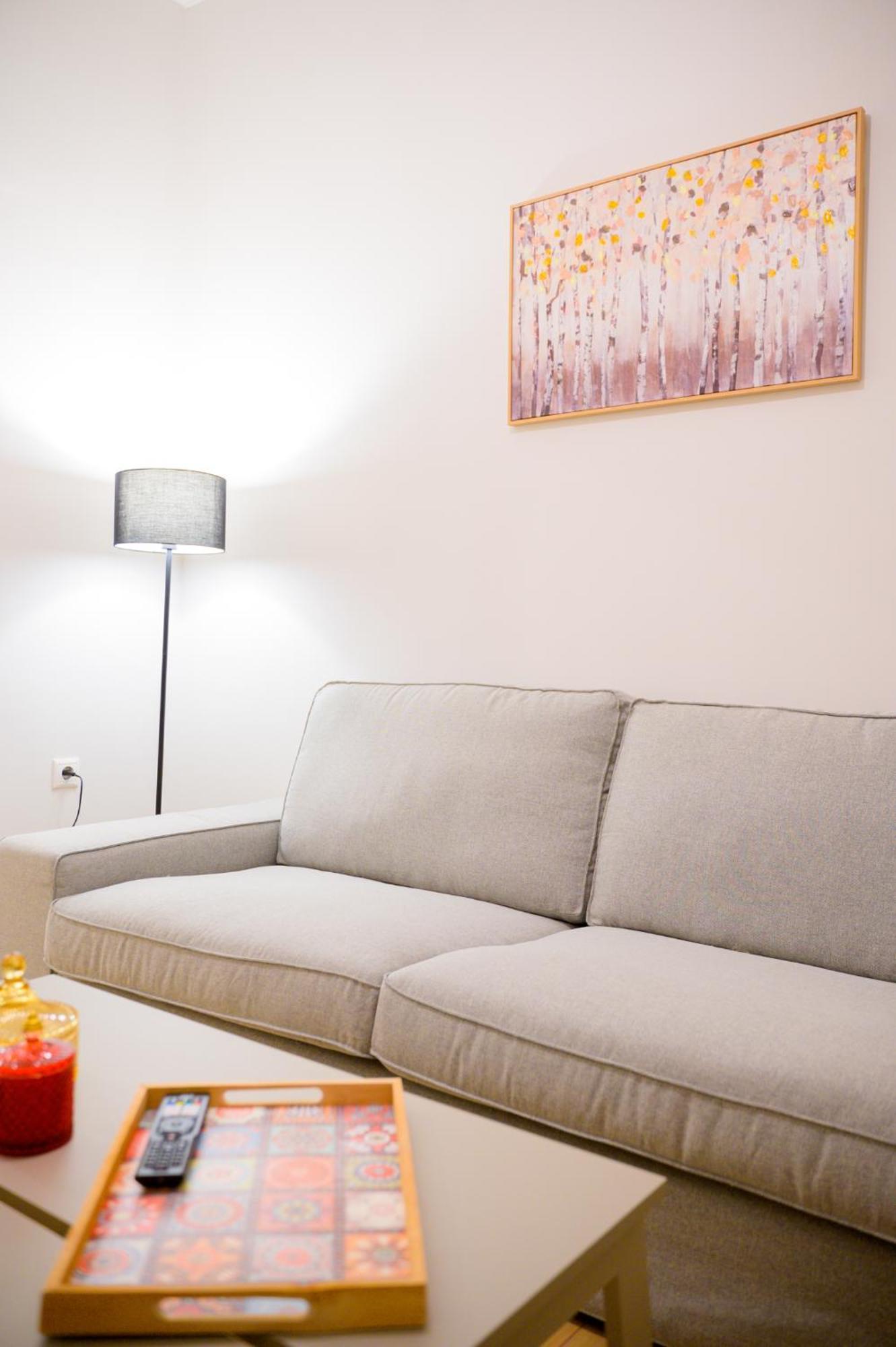 New Modern 2Nd Floor Apartment เทสซาโลนิกิ ภายนอก รูปภาพ